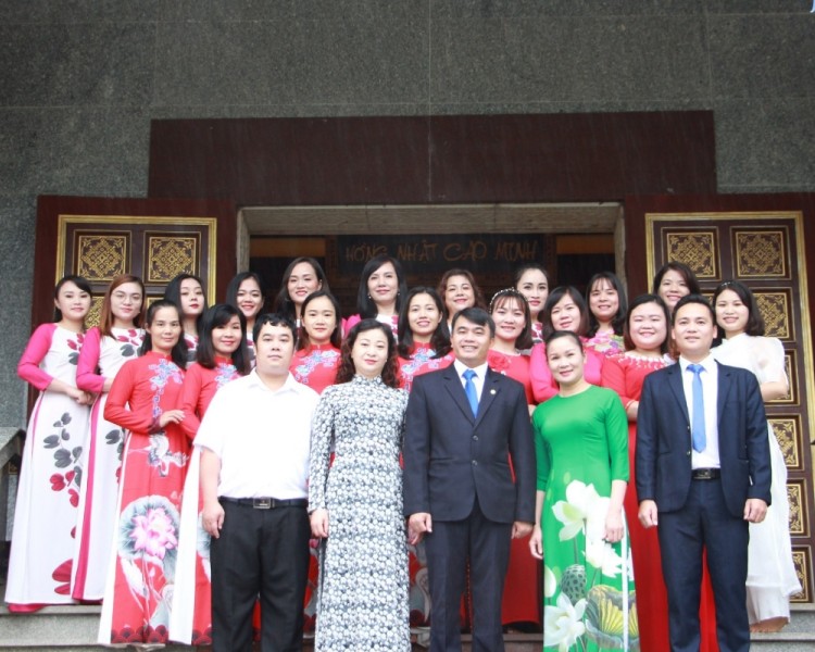 Công đoàn cơ sở BQL các di tích Quốc gia đặc biệt phối hợp với Công đoàn cơ sở Đoàn Nghệ thuật tỉnh Cao Bằng tổ chức hoạt động kỷ niệm chào mừng Ngày Phụ nữ Việt Nam năm 2021